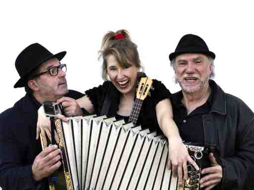 Bairisch Diatonischer Jodelwahnsinn – Der Name ist Programm